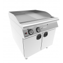 9IG 22 | Gas grill with 1/2 smooth and 1/2 ribbed plate
